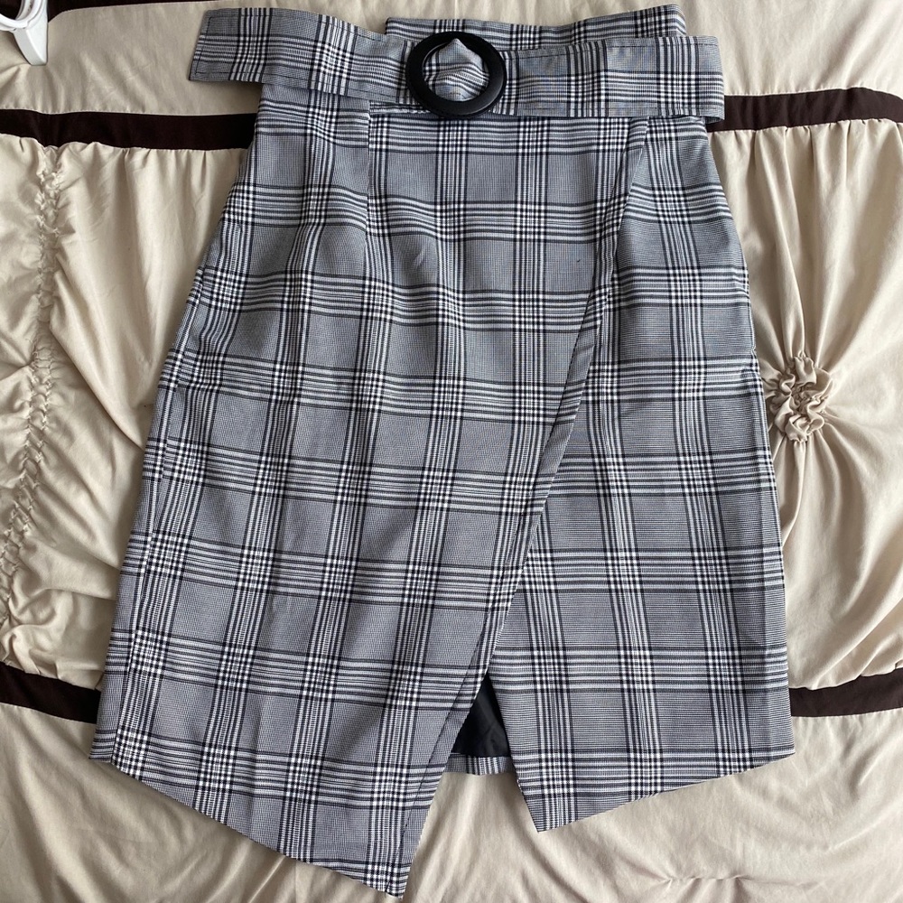 ⛔️SOLD⛔️NWT Walter Baker Asymmetrical Skirt. Sz 8